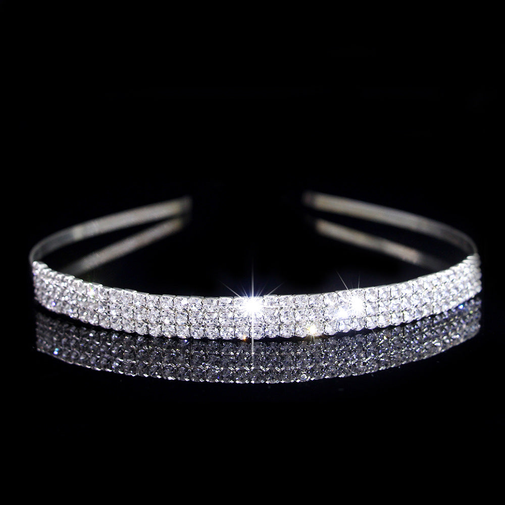Wholesale Multi-layer pearl high-grade claw necklace exquisite rhinestone heart accessories
